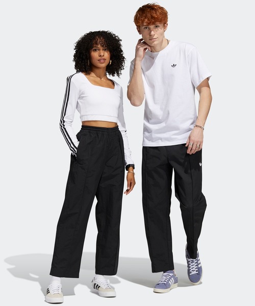 adidas(アディダス)の「ピンタックパンツ(ジェンダーニュートラル) / アディダスオリジナルス(メンズ/レディース)(チノパンツ・メンズ・ベージュ/ブラック/ブラック×ブラック/ブルー系その他・XXX-LARGE/X-SMALL/X-LARGE/XX-LARGE/MEDIUM/SMALL/LARGE)」の17枚目の写真