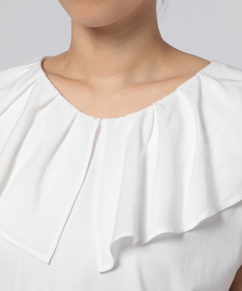 GLOBAL WORK(グローバルワーク)の「フハク襟フリルプルオーバー/951544(Tシャツ/カットソー・レディース・ブラック/グレー系その他/ホワイト・FREE)」の7枚目の写真