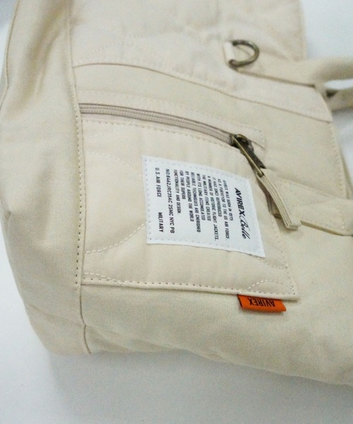 AVIREX(アヴィレックス)の「【直営店限定】2ウェイキルティングミニトートバッグ/ 2WAY QUILTING MINI TOTE BAG(トートバッグ・レディース・アイボリー/ブラック/オリーブ・FREE)」の8枚目の写真