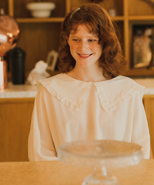 BONLECILL（ボンルシール）の「ボリュームスリーブ 2way フリルビッグカラーブラウス（シャツ/ブラウス・レディース・ブラック/パープル/オフホワイト/ネイビー/ブルー系1/ブラック系1/ネイビー系1/ブラック系その他/ネイビー系2/ブルー・FREE）」の15枚目の写真