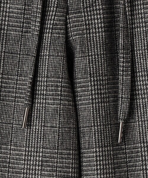SHIPS(シップス)の「SHIPS:スーパー140'S WOOL/SOLOTEX(R)イージーパンツ セットアップ対応(その他パンツ・メンズ・ネイビー/ブラウン/ダークグレー・SMALL/MEDIUM/LARGE/X-LARGE)」の5枚目の写真