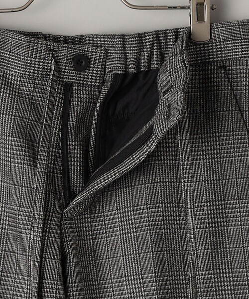 SHIPS(シップス)の「SHIPS:スーパー140'S WOOL/SOLOTEX(R)イージーパンツ セットアップ対応(その他パンツ・メンズ・ネイビー/ブラウン/ダークグレー・SMALL/MEDIUM/LARGE/X-LARGE)」の8枚目の写真