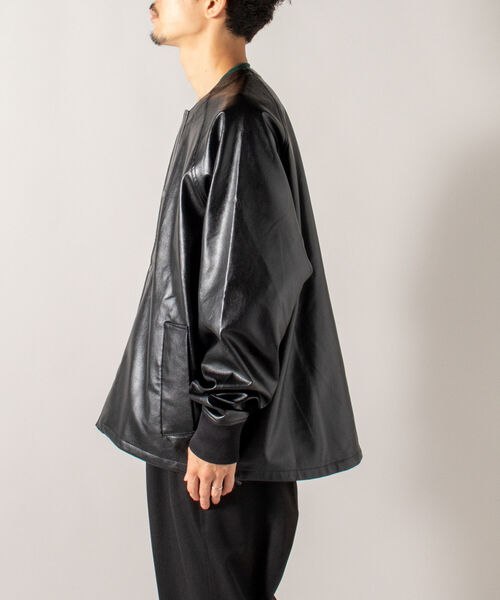 GLOSTER(グロスター)の「【GLOSTER/グロスター】ノーカラーフェイクレザーブルゾン ビッグシルエット(ノーカラージャケット・メンズ・ブラック/ブラウン・MEDIUM/LARGE)」の12枚目の写真