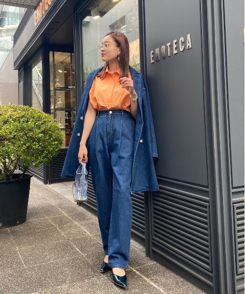 Ameri（アメリ）の「AMERI JAPAN DENIM LOOSE TAPERED PANTS（デニムパンツ・レディース・ブルー・24inch/25inch/26inch）」の2枚目の写真
