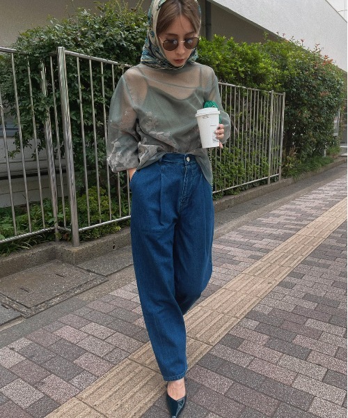Ameri（アメリ）の「AMERI JAPAN DENIM LOOSE TAPERED PANTS（デニムパンツ・レディース・ブルー・24inch/25inch/26inch）」の20枚目の写真