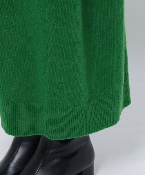 yuw（ユウ）の「BIG COLLAR KNIT　217955（ワンピース・レディース・ブラック/グリーン/グレー・FREE）」の17枚目の写真