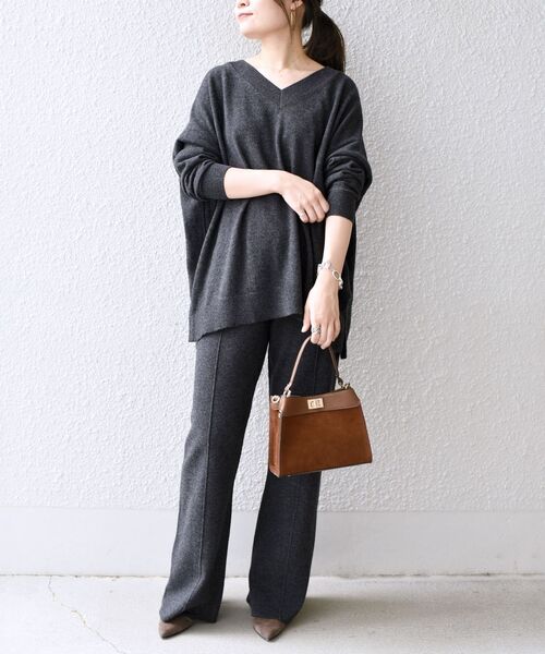 SHIPS(シップス)の「〈手洗い可能〉ケアフリーニットパンツ◆(その他パンツ・レディース・オフホワイト/チャコールグレー・ONE SIZE)」の11枚目の写真