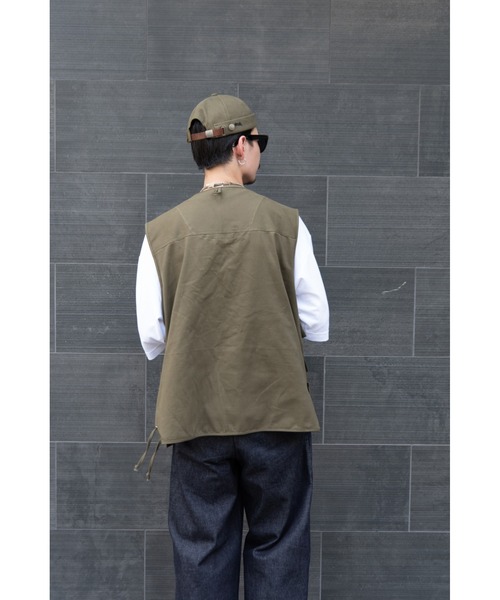 DEVICE（デバイス）の「【WEARISTA じーたー×DEVICE コラボ 3点 SET】DEVICE ＋ ハンティング ベスト / ロールキャップ / サングラス (ケース付き)（ベスト・メンズ・ブラック/カーキ・FREE）」の9枚目の写真