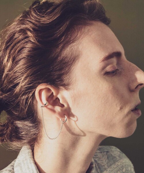 and cloud（アンドクラウド）の「Cable Chain Charm Set Earcuff（イヤーカフ・レディース・ブラック/シルバー/イエローゴールド・FREE）」の7枚目の写真