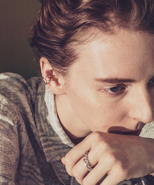 and cloud（アンドクラウド）の「Cable Chain Charm Set Earcuff（イヤーカフ・レディース・ブラック/シルバー/イエローゴールド・FREE）」の8枚目の写真