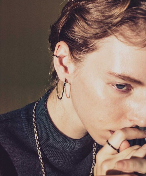 and cloud（アンドクラウド）の「Cable Chain Charm Set Earcuff（イヤーカフ・レディース・ブラック/シルバー/イエローゴールド・FREE）」の12枚目の写真