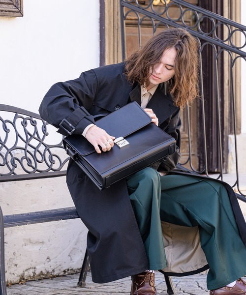 CASPER JOHN（キャスパージョン）の「Travel bag/トラベルバッグ（ショルダーバッグ・メンズ・ブラック/ブラウン・FREE）」の6枚目の写真