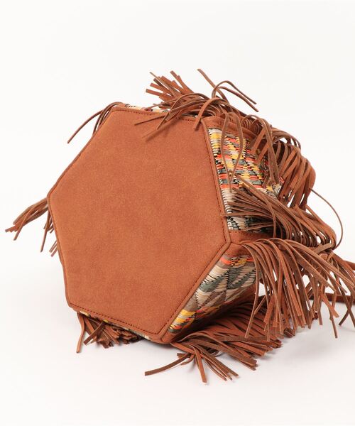 PROTCOL（プロトコル）の「PROTCOL / Hexagon Fringe Shoulder Bag / ヘキサゴンフリンジショルダーバッグ（ショルダーバッグ・レディース・ブラウン・FREE）」の4枚目の写真