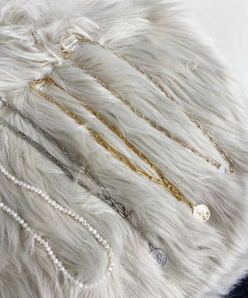 one after another NICE CLAUP（ワンアフターアナザーナイスクラップ）の「フェイク淡水パールチョーカー（ネックレス・レディース・アイボリー・FREE）」の5枚目の写真