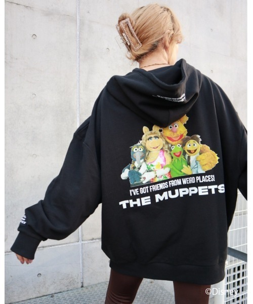 FIG&VIPER（フィグアンドバイパー）の「Kermit group BIGフ―ディ（パーカー・レディース・ホワイト/ブラック・FREE）」の6枚目の写真