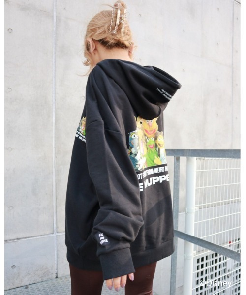 FIG&VIPER（フィグアンドバイパー）の「Kermit group BIGフ―ディ（パーカー・レディース・ホワイト/ブラック・FREE）」の22枚目の写真