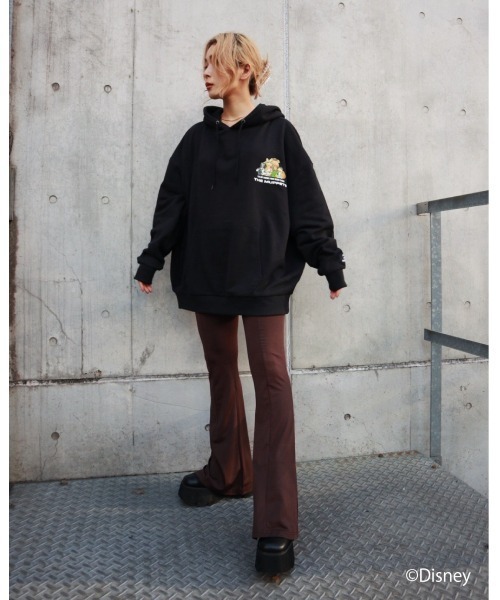 FIG&VIPER（フィグアンドバイパー）の「Kermit group BIGフ―ディ（パーカー・レディース・ホワイト/ブラック・FREE）」の7枚目の写真