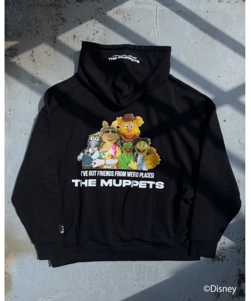 FIG&VIPER（フィグアンドバイパー）の「Kermit group BIGフ―ディ（パーカー・レディース・ホワイト/ブラック・FREE）」の5枚目の写真