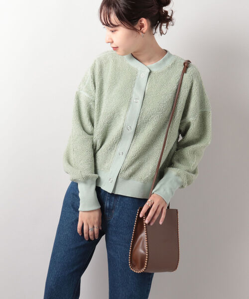 fredy repit(フレディレピ)の「ボアスナップカーディガン(カーディガン/ボレロ・レディース・キナリ/グレイッシュブルー/ブラック/ライトグリーン・38)」の9枚目の写真