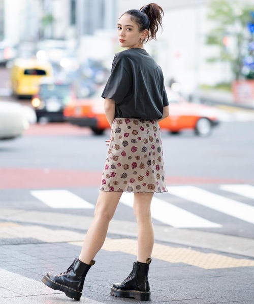 X-girl（エックスガール）の「CHUBBY ロゴTシャツ（Tシャツ/カットソー・レディース・ホワイト/ライトブルー/チャコール・S/M/L/XL）」の16枚目の写真