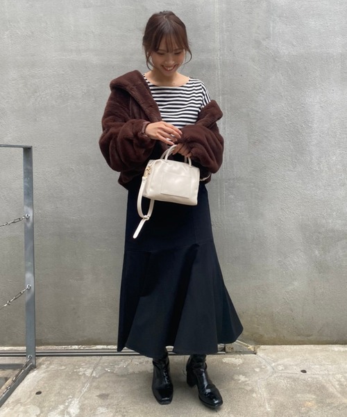 one after another NICE CLAUP（ワンアフターアナザーナイスクラップ）の「ルーズなシルエットでこなれ感を。ゆったりボーダーロンT（Tシャツ/カットソー・レディース・グリーン/ピンク/ブラック/イエロー・FREE）」の17枚目の写真