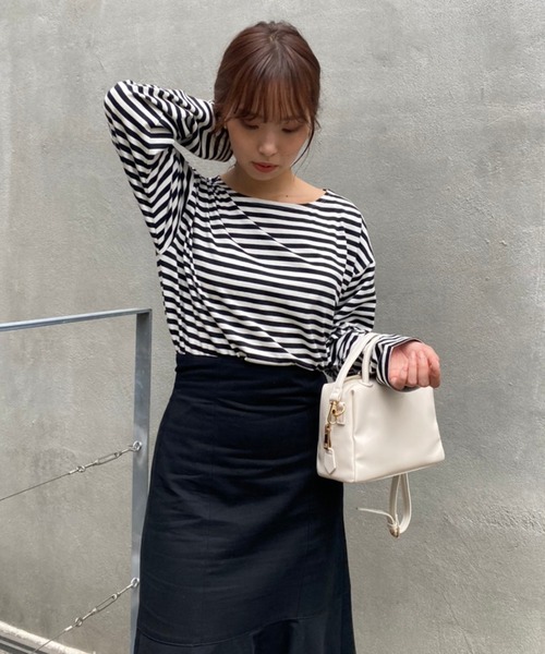 one after another NICE CLAUP（ワンアフターアナザーナイスクラップ）の「ルーズなシルエットでこなれ感を。ゆったりボーダーロンT（Tシャツ/カットソー・レディース・グリーン/ピンク/ブラック/イエロー・FREE）」の16枚目の写真