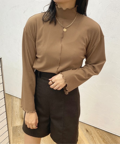 apres jour（アプレジュール）の「ハイネックリブメロートップス【ZOZOTOWN限定アイテム】（Tシャツ/カットソー・レディース・ブラック/ピンク/アイボリー/モカ・X-LARGE/フリー）」の5枚目の写真