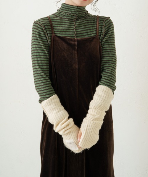 Kastane（カスタネ）の「メローリブボーダーハイネックニット（ニット/セーター・レディース・ブラック/グリーン/ライトベージュ・FREE）」の21枚目の写真
