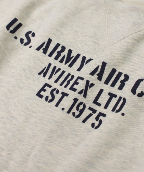 AVIREX（アヴィレックス）の「【直営店限定】エアフォース クルーネック スウェット / AIR FORCE CREW SWEAT / アヴィレックス / AVIREX（スウェット・メンズ・ブラック/エンジ/オートミール/ネイビー/オリーブ・MEDIUM/LARGE/X-LARGE/XX-LARGE）」の18枚目の写真