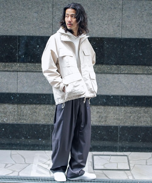 URBAN RESEARCH Sonny Label（アーバンリサーチサニーレーベル）の「リップストップスタンドブルゾン（ミリタリージャケット・メンズ・ライトブルー/カーキ/アイボリー・MEDIUM/LARGE）」の14枚目の写真