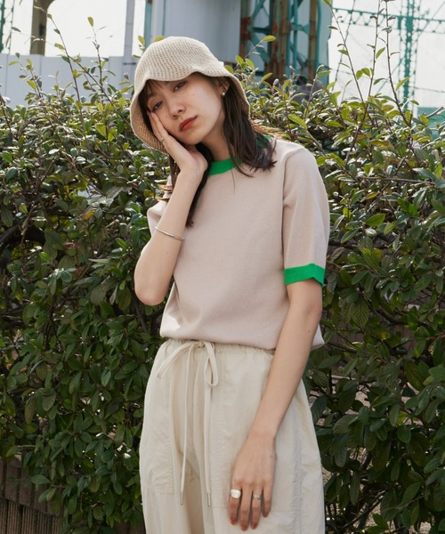 Auntie Rosa Holiday(アンティローザホリデー)の「バイカラークルーニットプルオーバー(ニット/セーター・レディース・オレンジ/ベージュ・FREE)」の4枚目の写真