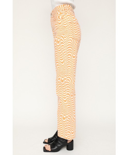 SLY(スライ)の「WAVY PATTERN HW STRAIGHT PT/ハイウエストデニムパンツ(デニムパンツ・レディース・ブルー系その他/オレンジ系その他・1/2/0)」の14枚目の写真