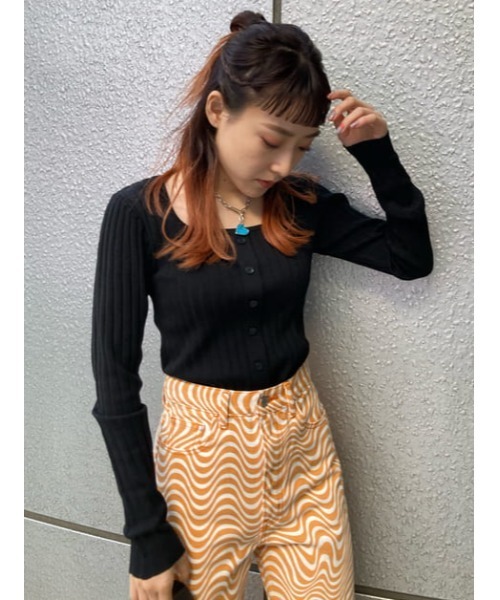 SLY(スライ)の「WAVY PATTERN HW STRAIGHT PT/ハイウエストデニムパンツ(デニムパンツ・レディース・ブルー系その他/オレンジ系その他・1/2/0)」の18枚目の写真