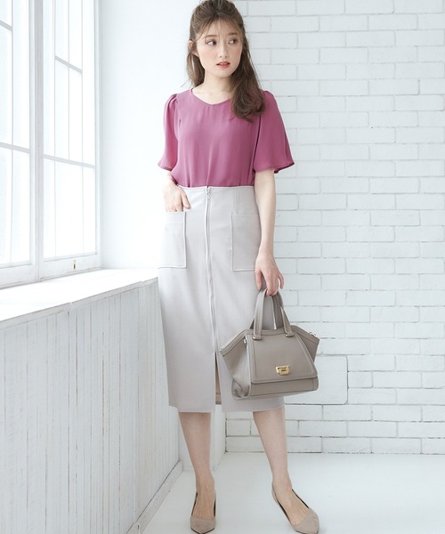 12Twelve Agenda(トゥエルブ アジェンダ)の「newNANOTEX前後2wayフレアスリーブVネックブラウス(シャツ/ブラウス・レディース・ネイビー/ピンク/グレイッシュベージュ・M)」の8枚目の写真