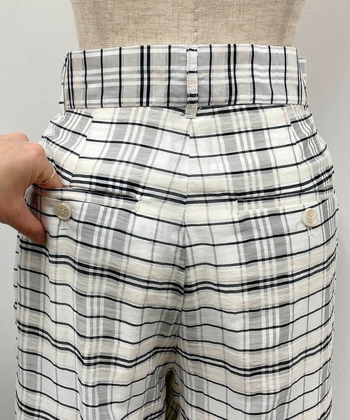 audrey and john wad（オードリーアンドジョンワッド）の「裏付き2タックチェックパンツ（その他パンツ・レディース・ブラック/グリーン・M）」の15枚目の写真