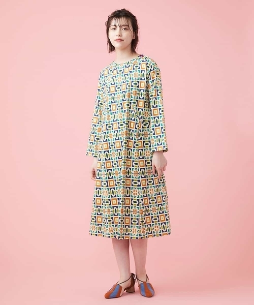 Jocomomola(ホコモモラ)の「sonar プリントワンピース(ワンピース・レディース・アイボリー/ライトパープル・40)」の4枚目の写真