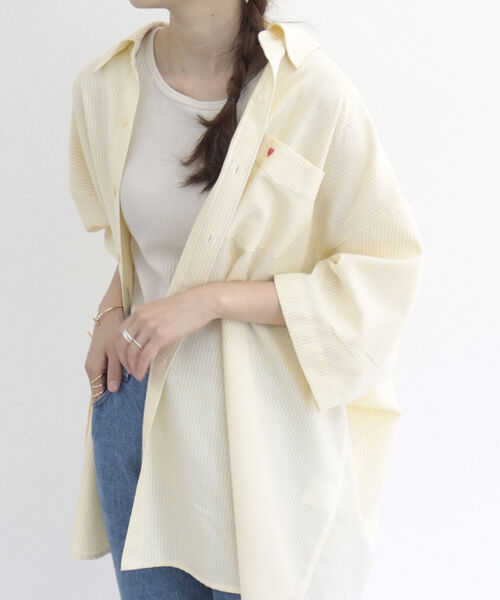 fredy repit(フレディレピ)の「【WEB限定カラーあり】ハート刺繍ストライプシャツ(シャツ/ブラウス・レディース・オフホワイト/ブルー系その他/イエロー系その他/ピンク系その他/オレンジ系その他・38)」の1枚目の写真