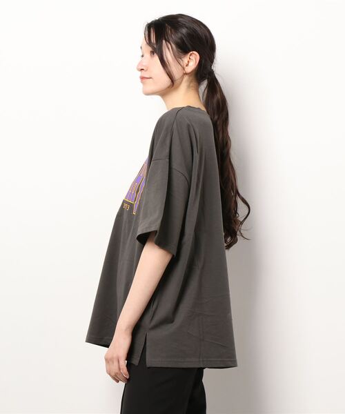 SpRay(スプレイ)の「カレッジ BIG Tシャツ(Tシャツ/カットソー・レディース・オフホワイト/ピンク/ブルー/グリーン/オートミール/スミクロ・FREE)」の7枚目の写真