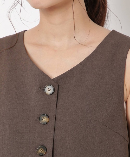 mysty woman（ミスティウーマン）の「コンパクトベストＴＯＰＳ 285717（ベスト・レディース・ブラウン/ダークオレンジ/アイボリー・FREE）」の13枚目の写真