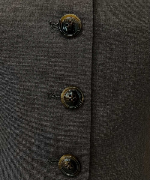 mysty woman（ミスティウーマン）の「コンパクトベストＴＯＰＳ 285717（ベスト・レディース・ブラウン/ダークオレンジ/アイボリー・FREE）」の18枚目の写真