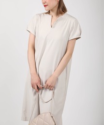 キーネックパールワンピース