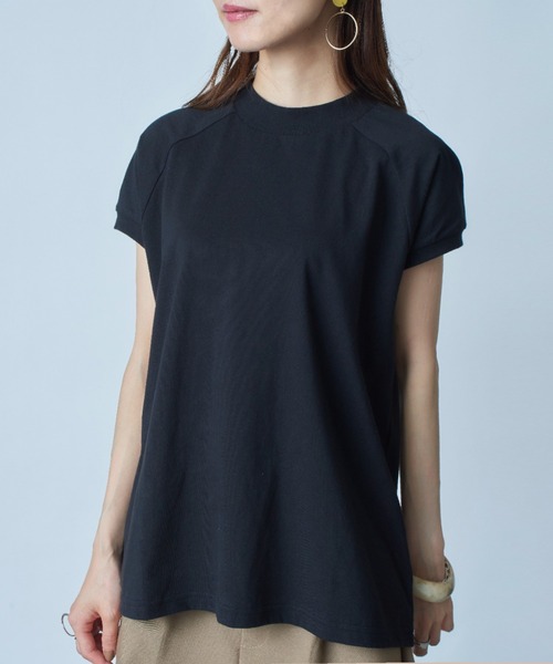 MAISON BREEZE（メゾンブリーズ）の「キレイ目Tシャツと言えばこれ！華奢見えのモックネックTee♪【MAISON BREEZE】大人のモックネックラグランTシャツ（Tシャツ/カットソー・レディース・ホワイト/ブラック/ピンク/グリーン・FREE）」の7枚目の写真