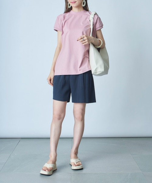 MAISON BREEZE（メゾンブリーズ）の「キレイ目Tシャツと言えばこれ！華奢見えのモックネックTee♪【MAISON BREEZE】大人のモックネックラグランTシャツ（Tシャツ/カットソー・レディース・ホワイト/ブラック/ピンク/グリーン・FREE）」の13枚目の写真