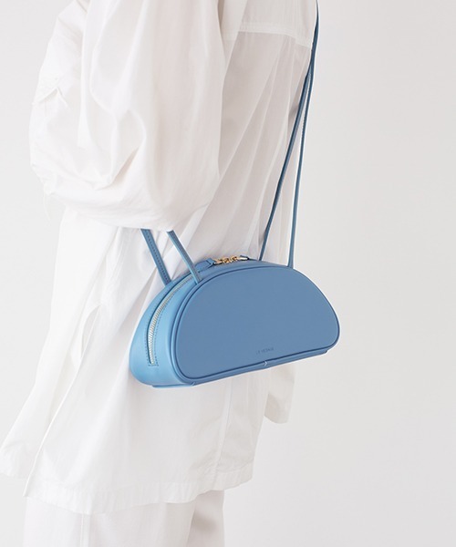 LE VERNIS(ル・ベルニ)の「LE VERNIS(ル・ベルニ)miniボストンショルダーバッグ(ショルダーバッグ・レディース・ブラック/ベージュ/ブラウン/ブルー・FREE)」の4枚目の写真