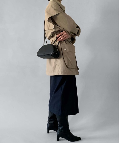 LE VERNIS(ル・ベルニ)の「LE VERNIS(ル・ベルニ)miniボストンショルダーバッグ(ショルダーバッグ・レディース・ブラック/ベージュ/ブラウン/ブルー・FREE)」の16枚目の写真