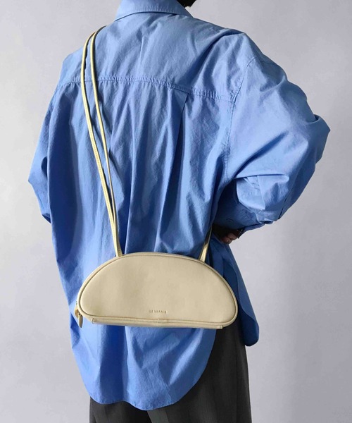 LE VERNIS(ル・ベルニ)の「LE VERNIS(ル・ベルニ)miniボストンショルダーバッグ(ショルダーバッグ・レディース・ブラック/ベージュ/ブラウン/ブルー・FREE)」の20枚目の写真