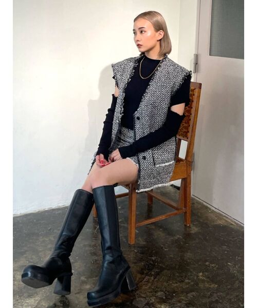 EMODA（エモダ）の「カットアウトクラッシュニット（ニット/セーター・レディース・ホワイト/ブラック/レッド/ブルー/その他・FREE）」の13枚目の写真