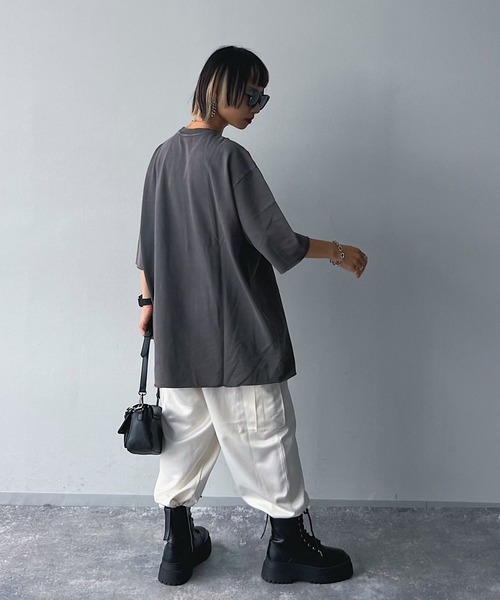 PAGEBOY（ページボーイ）の「スペースロックBIGプルオーバー（Tシャツ/カットソー・レディース・チャコールグレー/オフホワイト/ピンク系その他・FREE）」の9枚目の写真