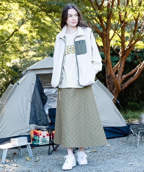 OUTDOOR PRODUCTS(アウトドアプロダクツ)の「防風ボアスタンドカラーベスト ユニセックス ワンポイントブランドロゴ モコモコ(ブルゾン・メンズ・ダークベージュ/カーキ/アイボリー/ホワイト系その他・MEDIUM/X-LARGE/LARGE/SMALL)」の11枚目の写真