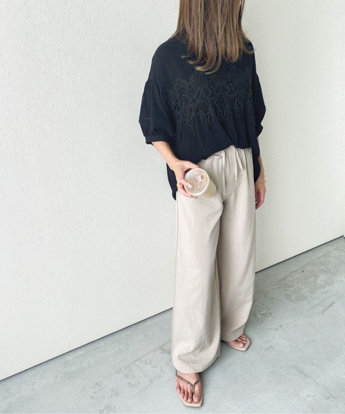 SUGAR BISKET(シュガービスケット)の「2Wayレースブラウス(シャツ/ブラウス・レディース・ホワイト/ベージュ/グリーン/ブラック・フリー)」の12枚目の写真